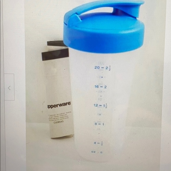 Tupperware quick shake container - Picture 4 of 5
